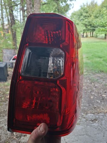FARI POSTERIORI FORD RANGER 2025 - Foto 4