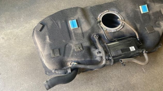 Serbatoio carburante Kia Rio 1.2 del 2019 (31100-H8140) - Foto 2