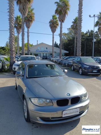 BMW - Serie 1 - 118d 2.0 143CV 5 porte Eletta DPF - Foto 4