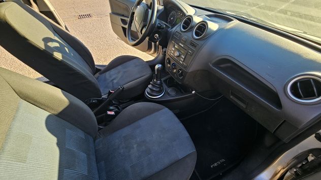 FORD Fiesta 5ª serie - 2006 Titanium Edition - Foto 9