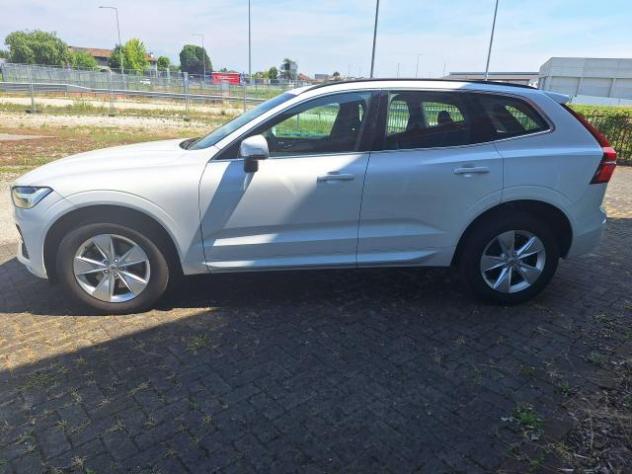 Volvo XC60 XC60 II 2022 2.0D b4 197cv Core Automatica - IVA deducibile - Foto 3