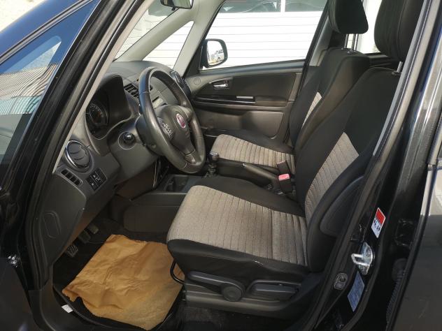 Fiat Sedici 2.0 MJT 16V DPF 4x4 Emotion - Foto 7