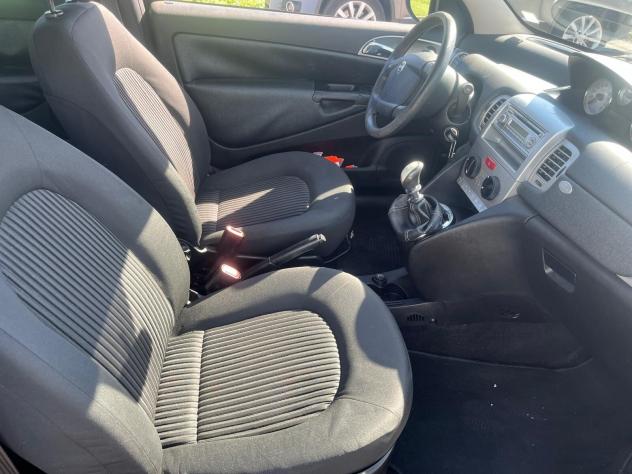 Lancia Ypsilon 1.2 - Foto 10