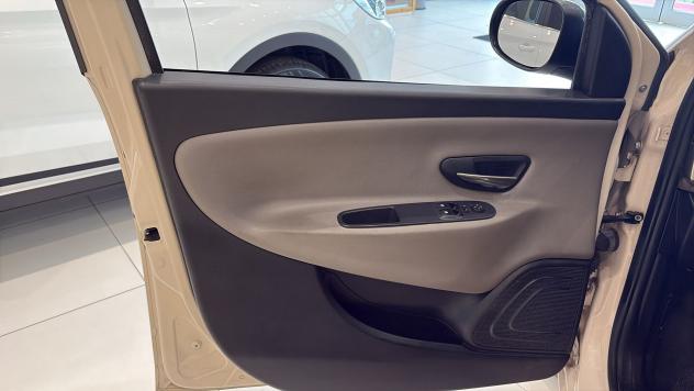 Lancia Ypsilon 1.2 69cv GPL Ecochic Gold - Foto 9
