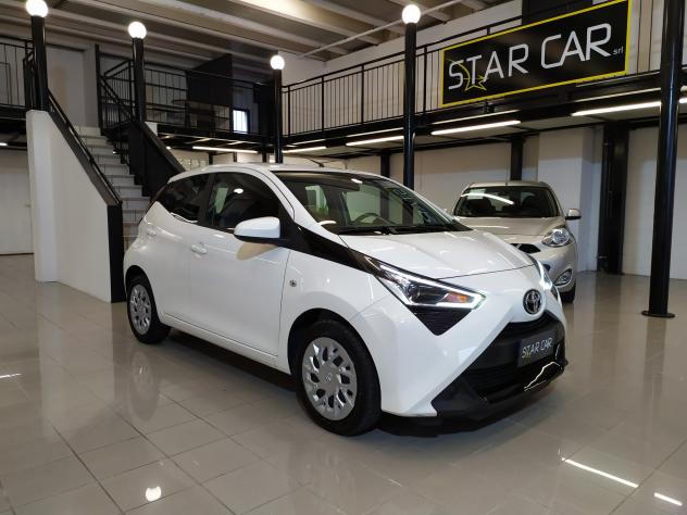 Toyota Aygo Connect 1.0 VVT-i 72 CV 5 porte x-cool MMT - Foto 3