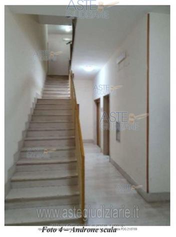 IMMOBILI-IMMOBILE RESIDENZIALE-Via S. Bonaventura, 3 74122 Taranto TA, Italia - Foto 3