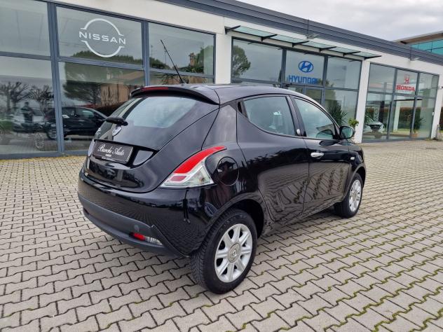 Lancia Ypsilon Ypsilon 0.9 Twinair 85 CV 5 porte Metano Ecochic Silver - Foto 5