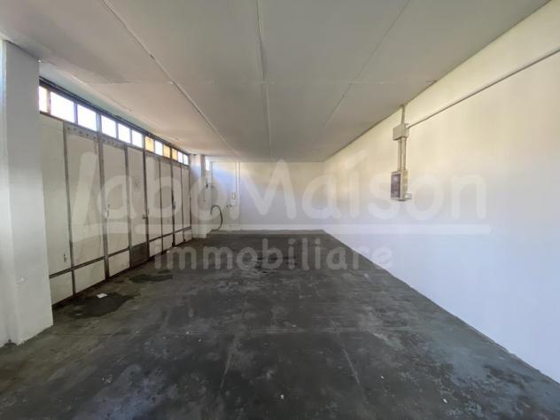 GAVIRATE Oltrona al lago capannone, uffici e appartamento - Foto 16