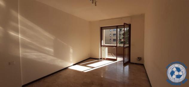 TRIANTE, ELEGANTE QUADRILOCALE DI AMPIA METRATURA - Foto 5