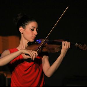 VIOLINISTA PIANO SAX VOCE ARPA CHITARRA