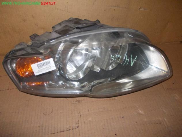PROIETTORE D. AUDI A4 (8E) Parti elettriche Fanaleria Proiettori Proiettore ant. AUDI - A4 - 01-11-2004 - 01-10-2007
