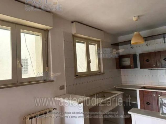 Immobile in asta di 102 m², box auto in vendita a Aprilia - Foto 2