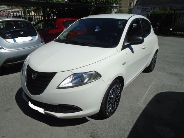 Ypsilon'15 1.2 8V S Momodes. 87000 km E6 OK NEOP