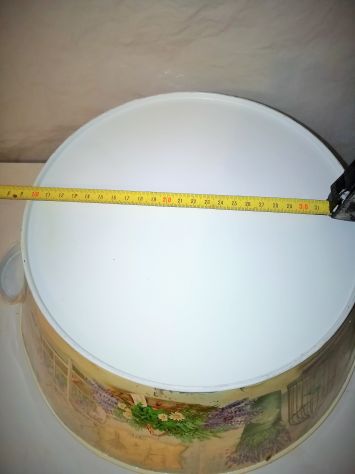 Cesta ovale  in latta con decorazione munita di  manici - Foto 5