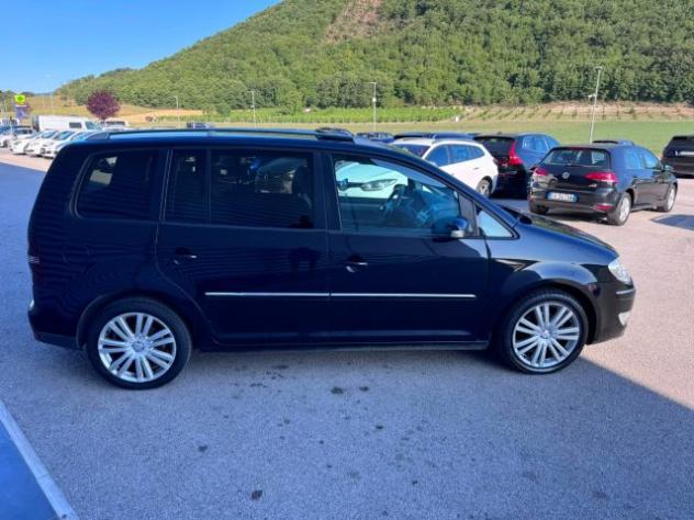 VOLKSWAGEN Touran 2.0 TDI DPF Highline 7 posti TETTO ok neopatentati rif. 23956806 - Foto 4