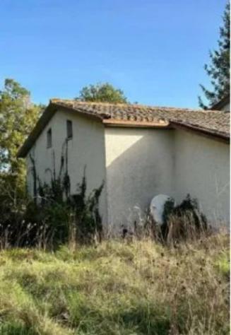 Immobile in asta di 247 m² con più di 5 locali e box auto doppio in vendita a Spoleto - Foto 4
