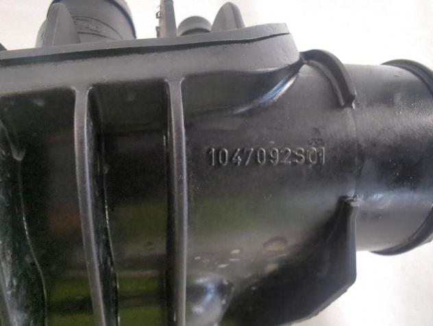 1801485 GUARNIZIONE COLLETTORE DI ASPIRAZIONE FORD B-MAX 1.0 B 74KW 5M 5P (2013) RICAMBIO USATO - Foto 4