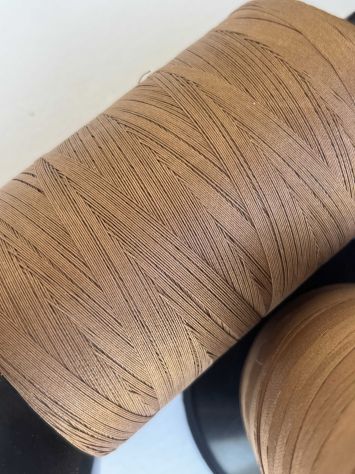 X59 COATS 080 filo cucito a macchina poliestere Nocciola – N.9 CONI - Foto 8