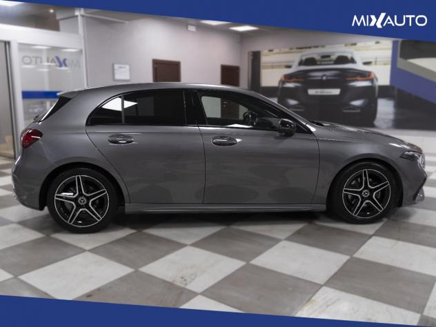 Mercedes A 200 D Automatic Premium AMG Line Night Edition - Foto 6