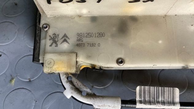 Chiusura centralizzata posteriore SX Peugeot 208 del 2016 (9812501280) - Foto 4