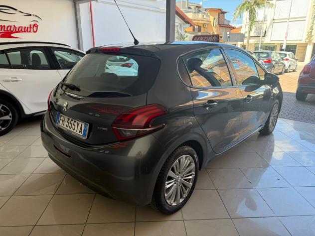 PEUGEOT 208 1.2 BENZINA 114.000 KM 2017 - Foto 7
