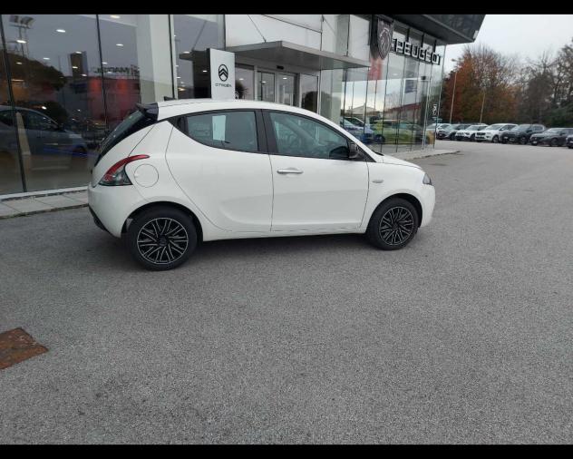 Lancia Ypsilon 3ª serie 1.0 FireFly 5 porte S&S Hybrid Gold - Foto 3