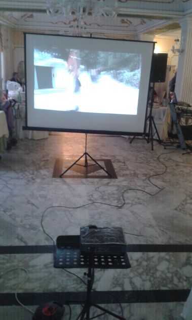 Noleggio Videoproettore e Telo 2 Mt x 2 Mt - Foto 3
