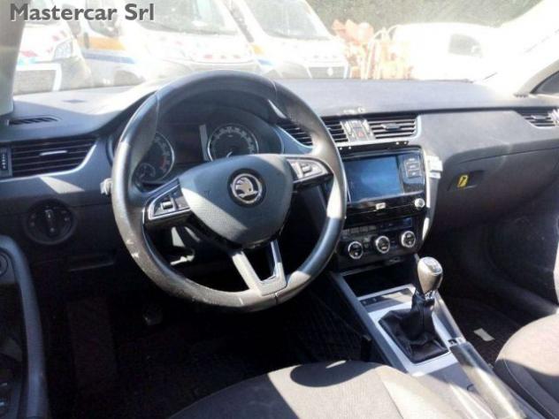 SKODA Octavia Wagon 2.0 tdi Executive 150cv - FZ312RJ rif. 23915400 - Foto 5