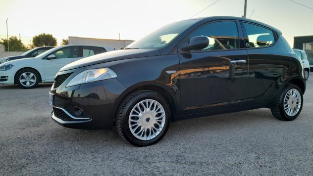 Lancia Ypsilon 1.2 69 CV 5 porte GPL Ecochic Silver - Foto 3