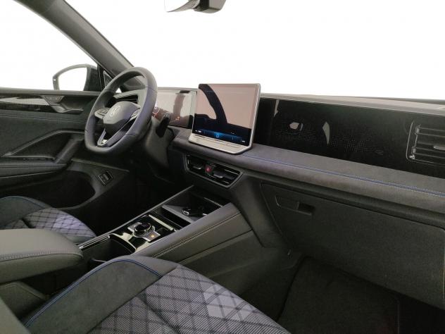 Volkswagen Tiguan 2.0 TDI 150 CV DSG R-Line - Foto 7