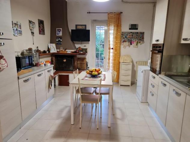Casa semindipendente in vendita a Marina di Carrara - Carrara 180 mq Rif: 1404500 - Foto 2
