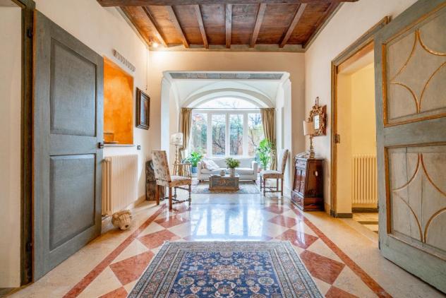 Appartamento in vendita a Massa 220 mq Rif: 959185
