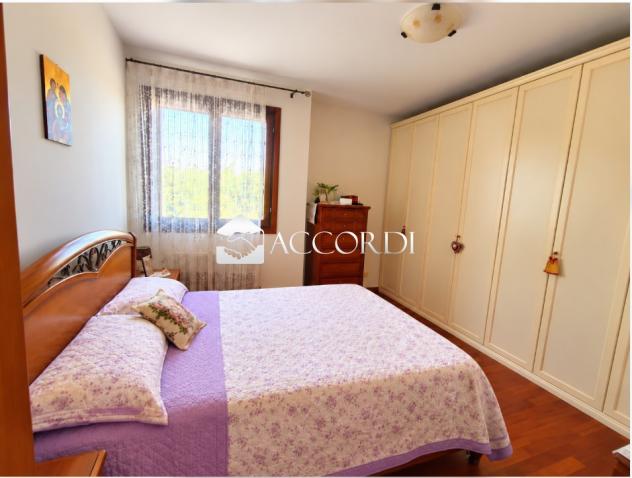 APPARTAMENTO di 3 vani e di 77 mq (SAN VENDEMIANO) rif. SM74 - Foto 5