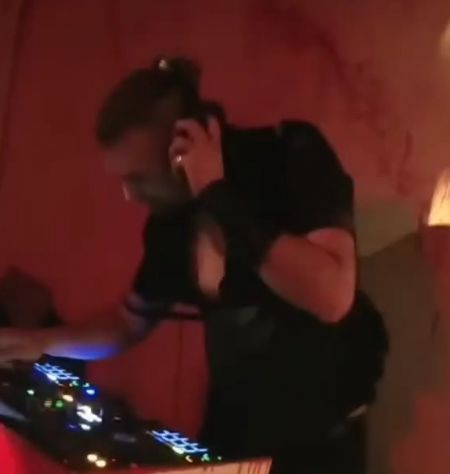 Dj