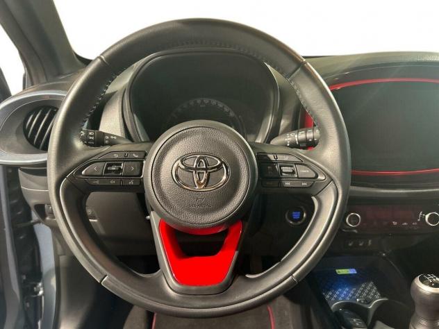 Toyota Aygo X 1.0B (72 CV) Undercover - Foto 8