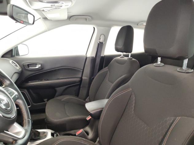 Jeep Compass 1.3 Turbo T4 96kW Longitude - Foto 9