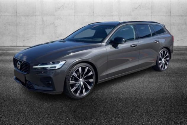 VOLVO V60 B4 (d) automatico Plus Dark rif. 23758105