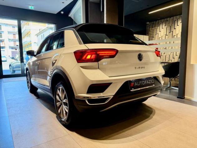 VOLKSWAGEN T-Roc 1.0 TSI Style BlueMotion Technology rif. 24180078 - Foto 3