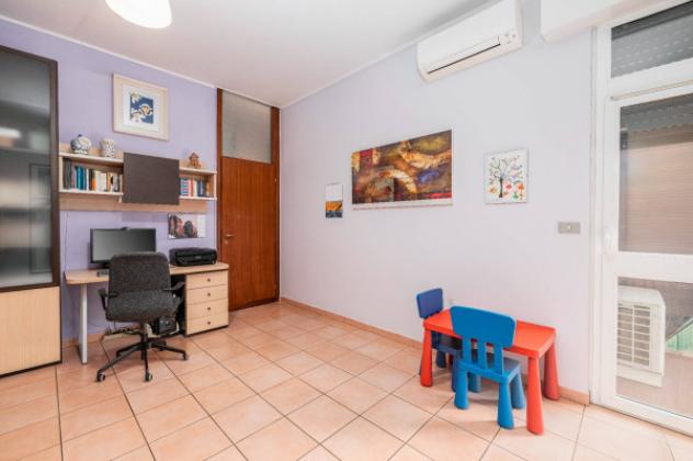 Appartamento di 112 m² con 3 locali e box auto in vendita a Rho - Foto 16