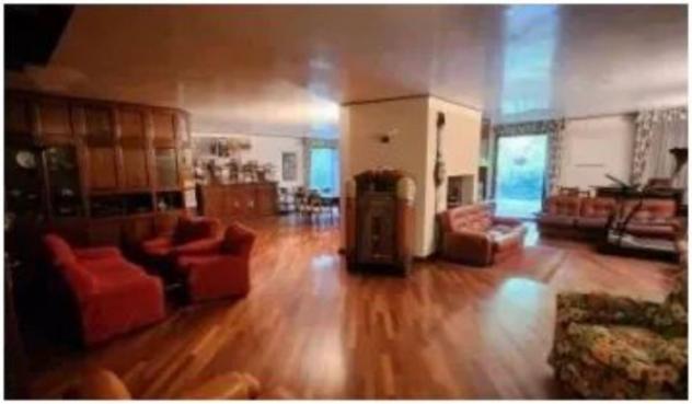 Immobile in asta di 1154 m² con più di 5 locali e box auto in vendita a Schio - Foto 14