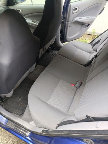 Nissan Almera - Foto 4