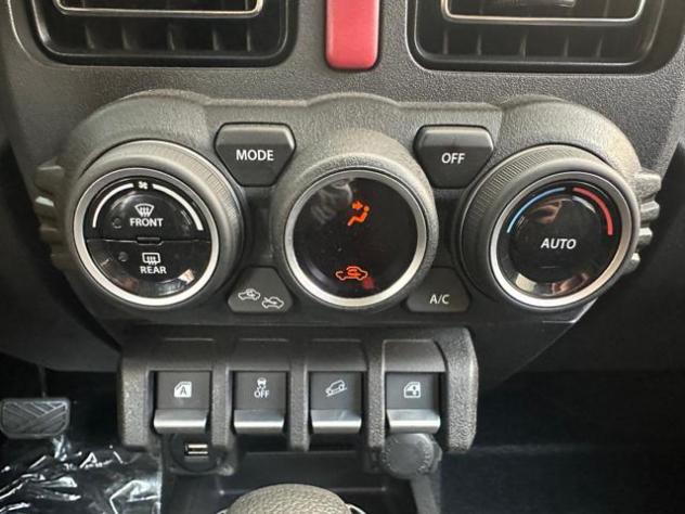 SUZUKI Jimny 1.5 100cv GL 5 Porte Allgrip Auto Prezzo Reale rif. 23139379 - Foto 9