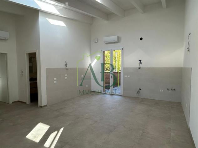 Nuova villetta libera su tre lati con giardino - Foto 6