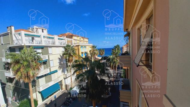 Alassio, 40 metri dal mare appartamento al terzo piano, con vista mare. - Foto 3