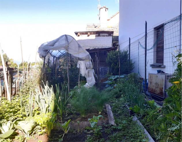 V000575 - CASA DA RISTRUTTURARE CON GIARDINO - Foto 7