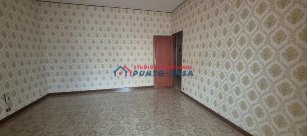 PACECO – Soluzione indipendente con due unità abitative, piano terra, primo e secondo, mq 270 complessivi oltre terrazzo e giardino. Buone condizioni. - Foto 9
