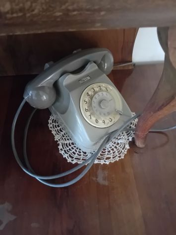 Vecchio telefono a rotella - Foto 2