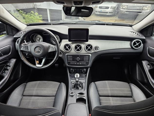Mercedes-Benz GLA GLA 200 d (cdi) Premium - Foto 10