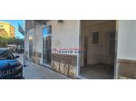 PRESSI PORTO – Locale commerciale di 65 mq ca. - 3 vani + w.c. - 3 aperture &hellip;