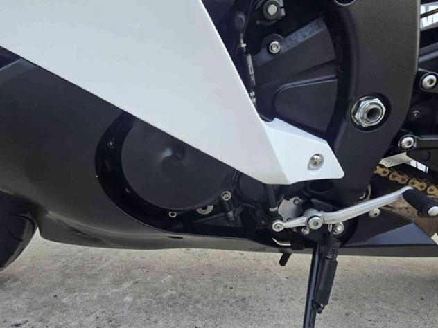 YAMAHA YZF R6 Video 360 rif. 23999953 - Foto 8
